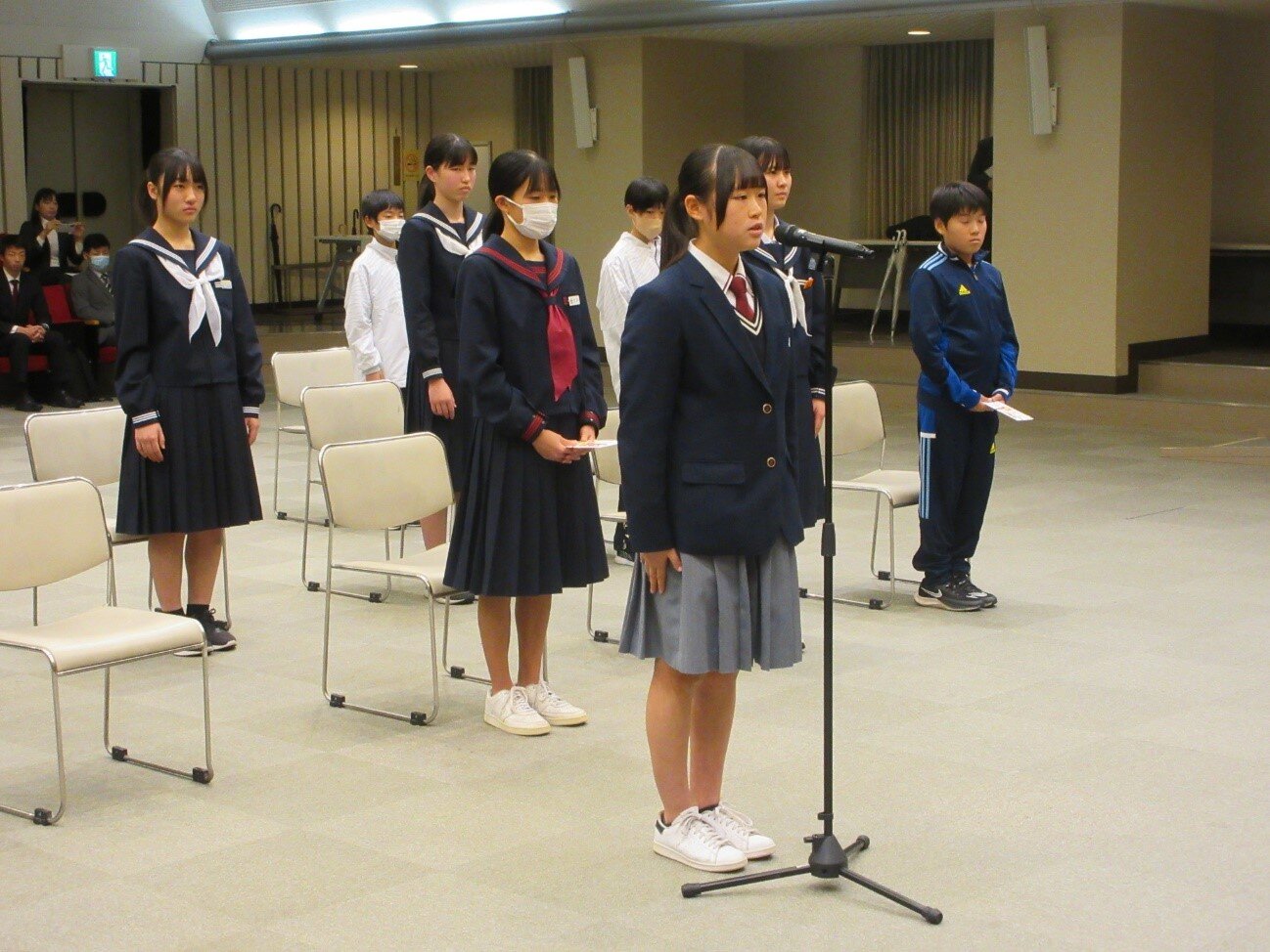 02.jpg