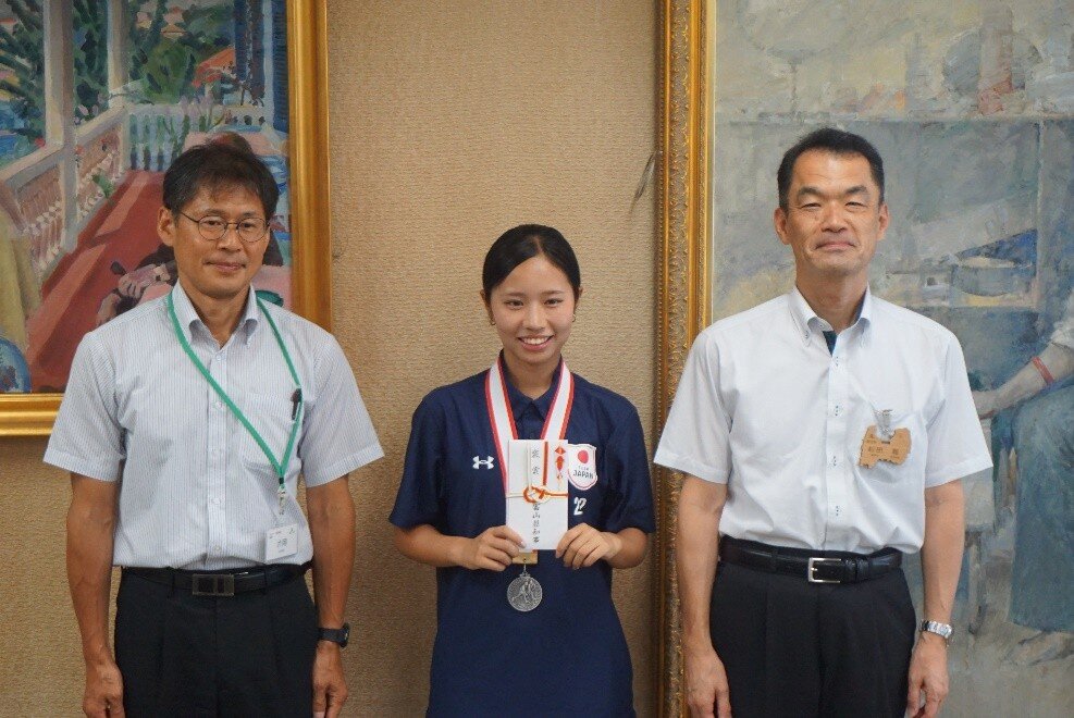 03.jpg
