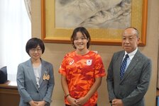 パリオリンピック７人制ラグビー女子日本代表　田中笑伊選手　県庁表敬